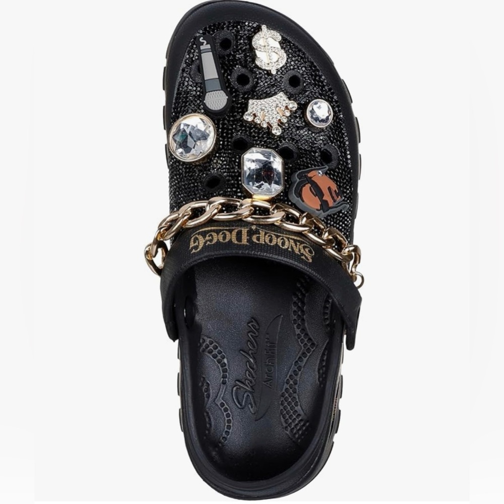 Sketchers x Snoop Dogg clogs